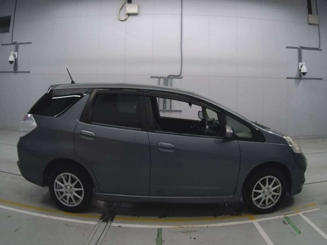 Honda Fit Shuttle 1.5 15X 4WD 2013