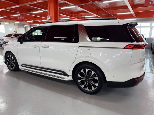KIA Carnival 2.2 CRDi AT Signature 9 seats 2021