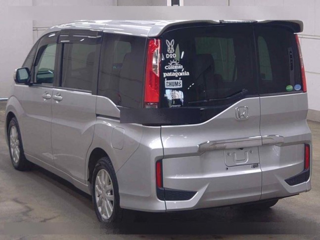 Honda Stepwgn 1.5 G 4WD 2016