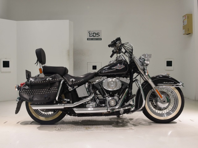 Мотоцикл Harley Davidson Heritage Softail Classic FLSTC1580 2012