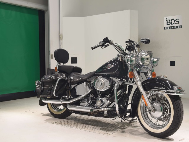 Мотоцикл Harley Davidson Heritage Softail Classic FLSTC1580 2012