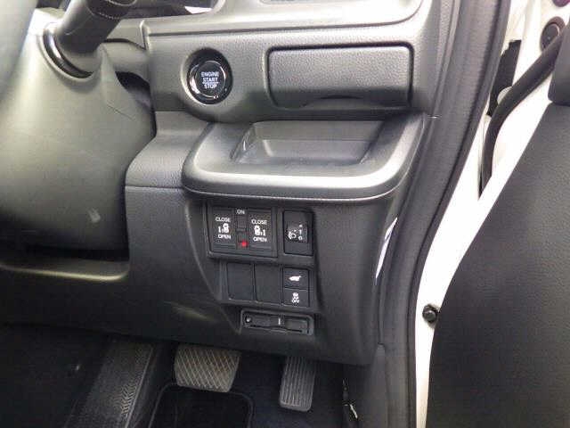 Honda Stepwgn 1.5 Spada 7 seater 2022