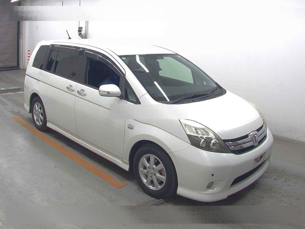 Toyota Isis 1.8 Platana V Selection 2012