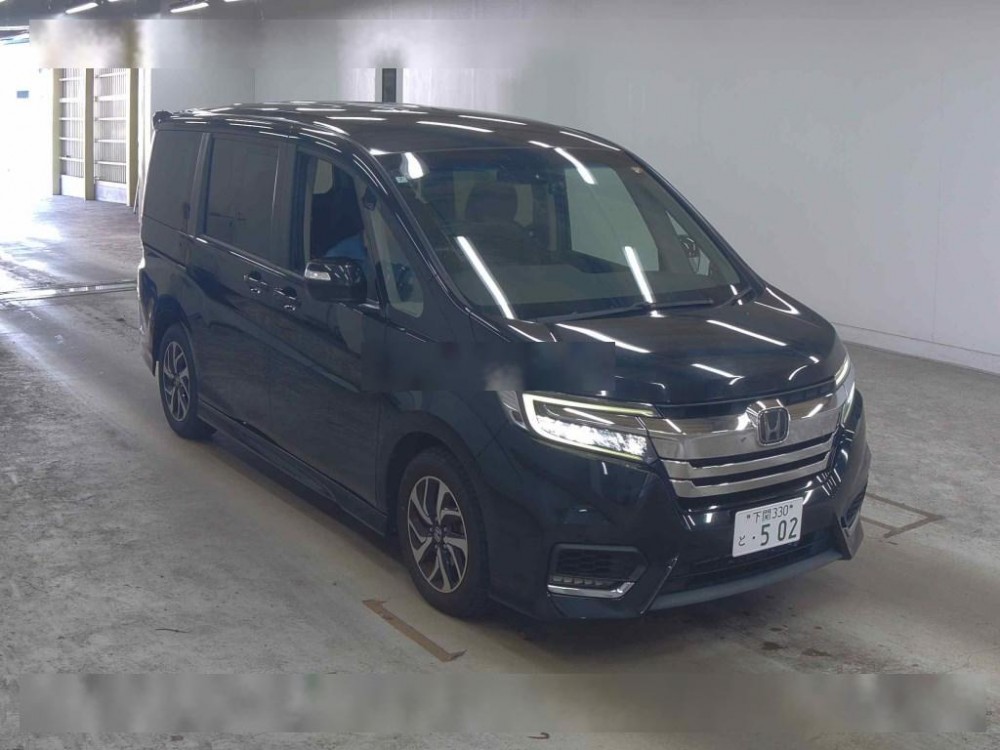 Honda Stepwgn 1.5 Spada Honda Sensing 7 seater 2020